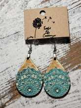 Load image into Gallery viewer, Handmade Earrings by Sherri Muse
