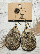 Load image into Gallery viewer, Handmade Earrings by Sherri Muse

