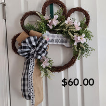 Load image into Gallery viewer, Paw Print Wreath Order
