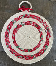 Load image into Gallery viewer, Fabric &amp; rope Christmas trivet
